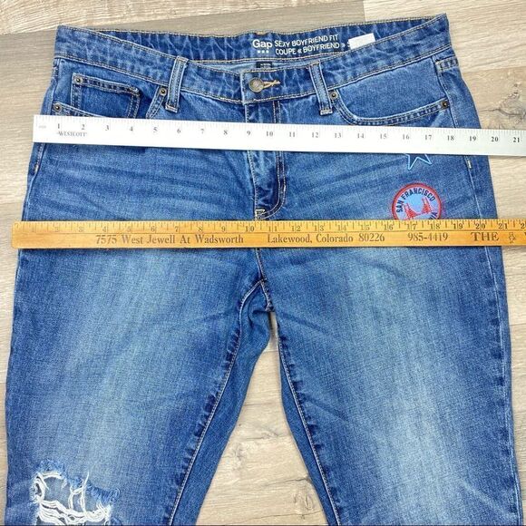 Gap Sexy Boyfriend Fit Distressed San Francisco Patch Crop Jeans Blue 10 - Picture 9 of 10